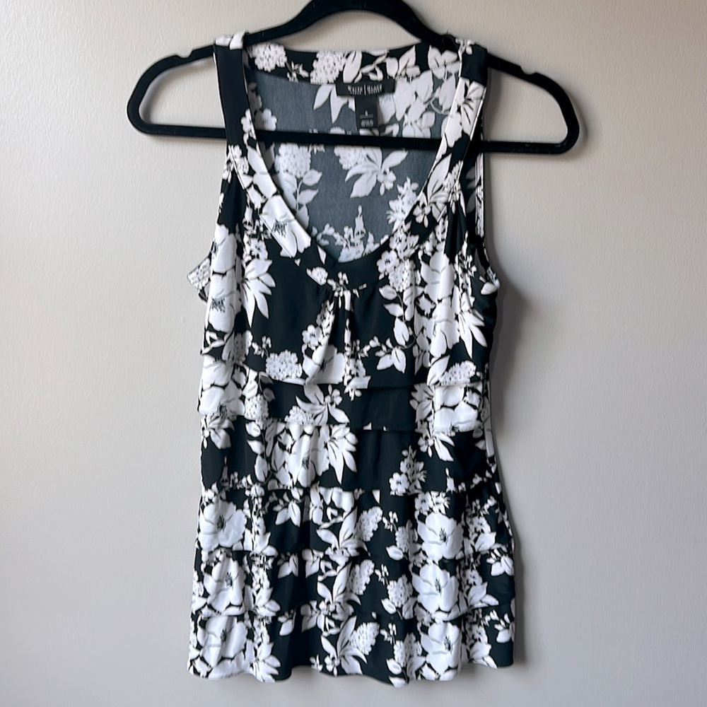 White House Black Market Sleeveless Blouse